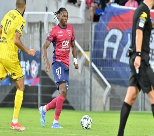 孙继海强调,踢球并非家,财万贯可成,亚博体育,亚博体育官网,亚博体育app,亚博体育下载